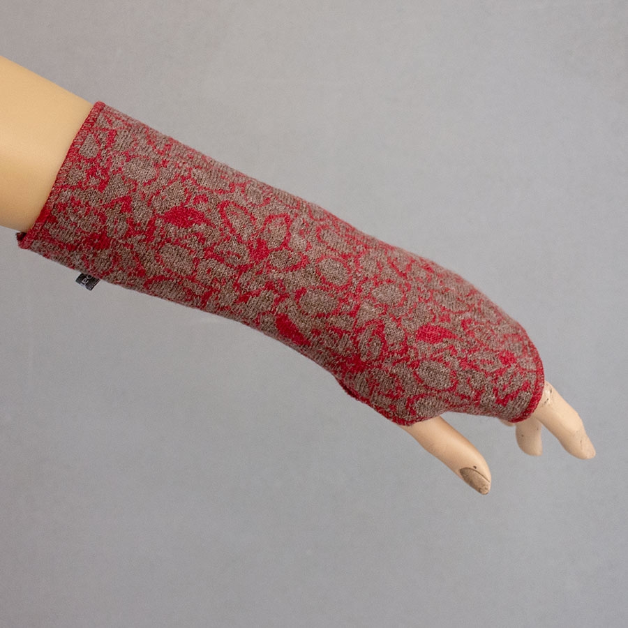 armstulpen-merino-schurwolle-bordeaux-braun-mit-daumenloch